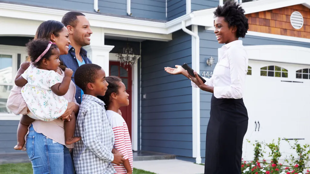 Appraiser assessing residential property in Tallahassee, FL